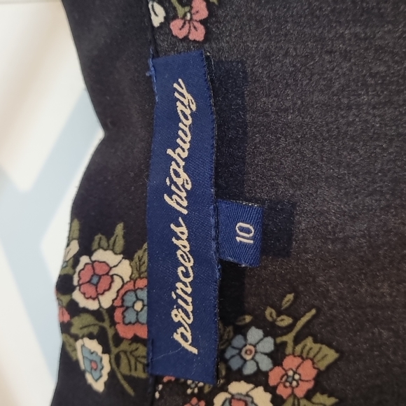 Princess Highway above knee dress, size 10 - Picture 4 of 7